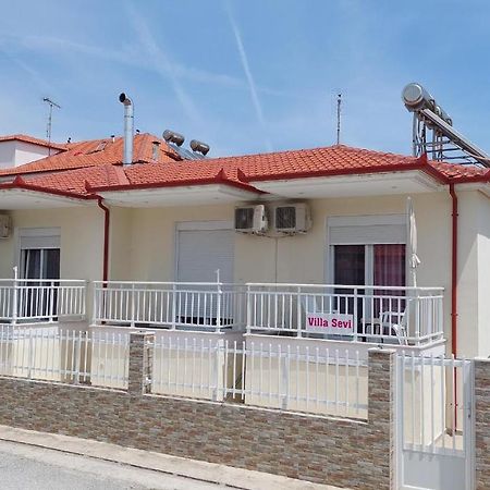 Villa Sevi Vrasná Екстериор снимка