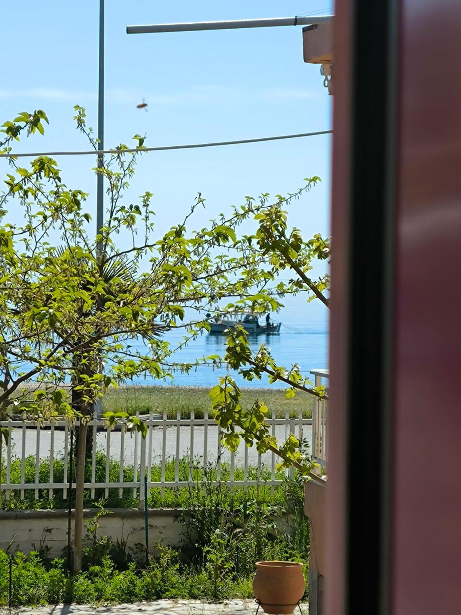 Villa Sevi Vrasná Екстериор снимка