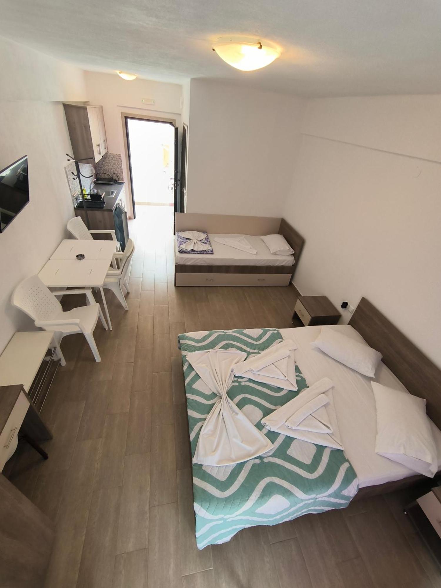 Villa Sevi Vrasná Екстериор снимка